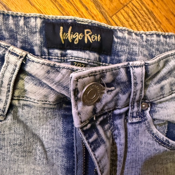 Indigo Rein Women's Light Gray Skinny Jeans 7/27 - Picture 2 of 5